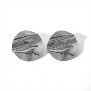 Luna Melt Studs